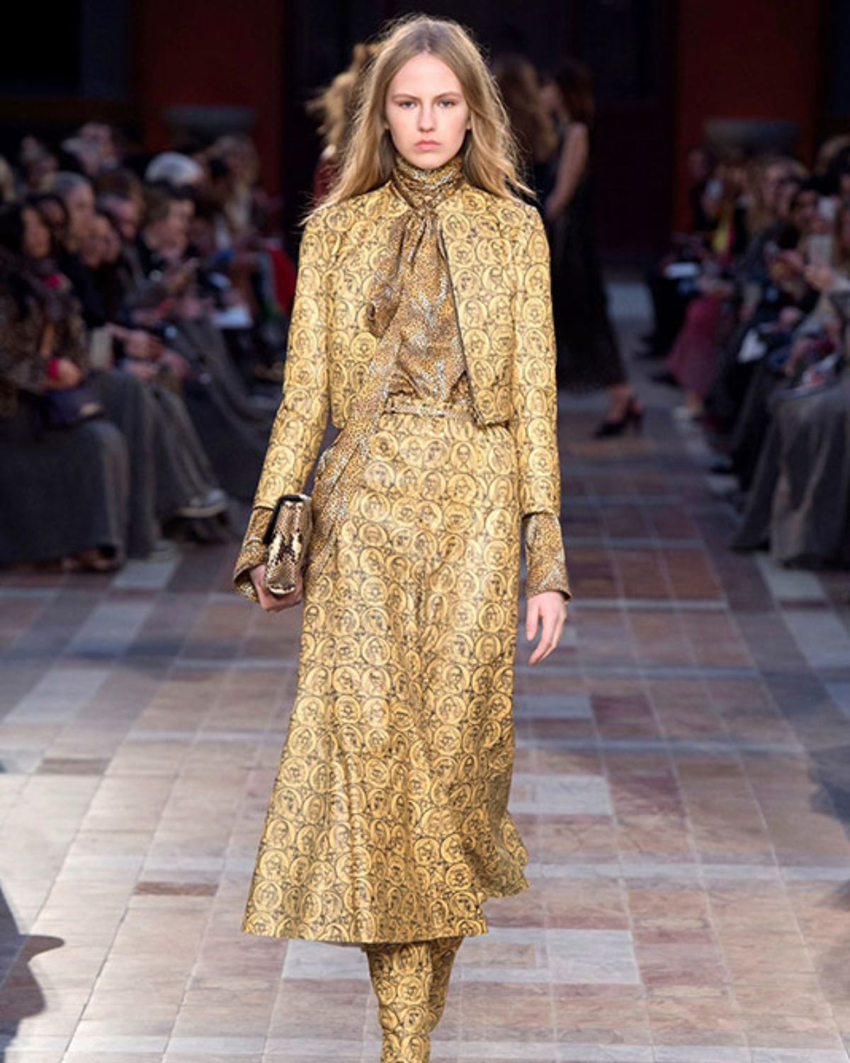 THE LOVE AFFAIR BETWEEN ART AND FASHION PART 5 - MASH India